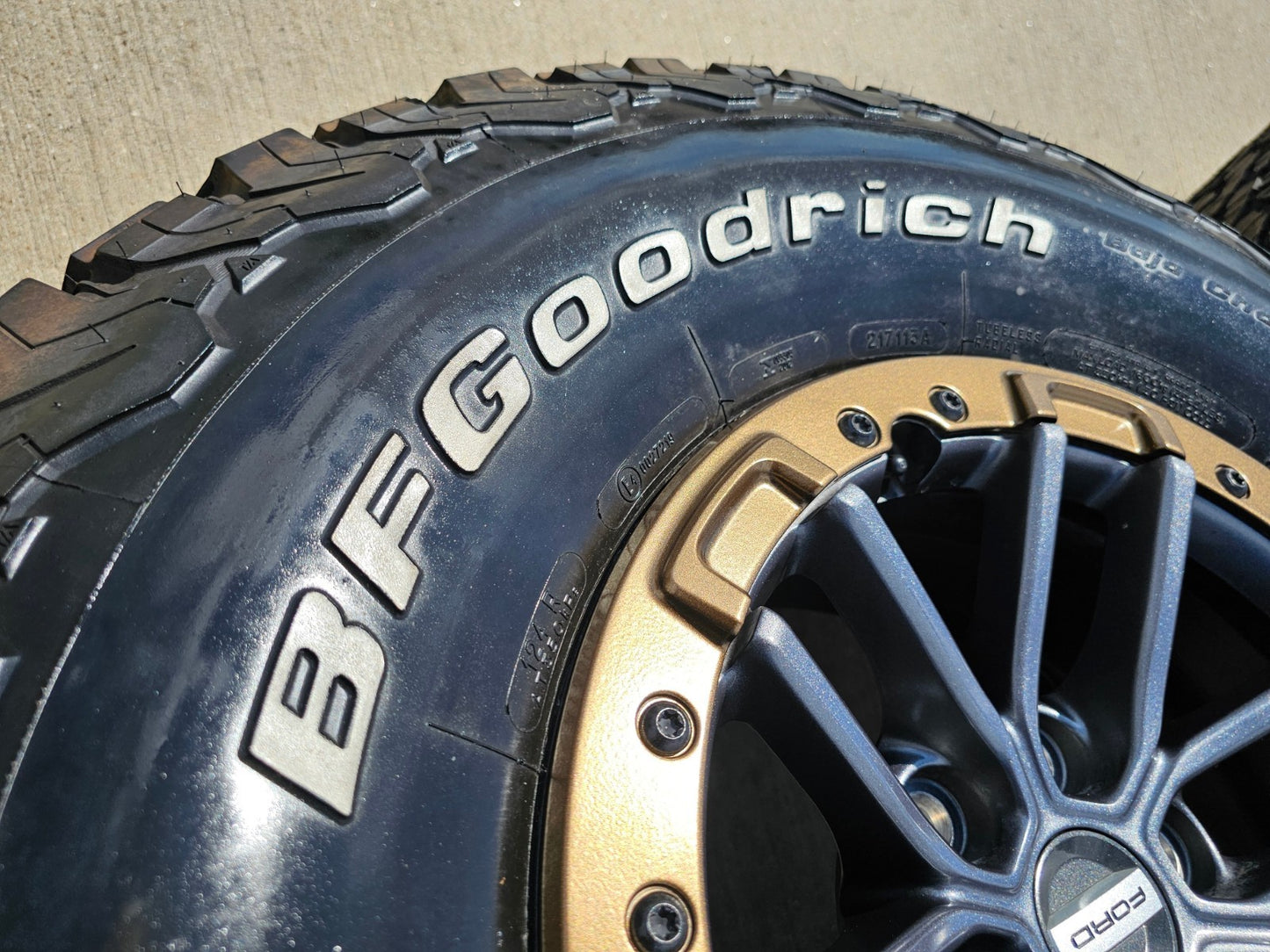 17" Ford F-150 Raptor OEM rims wheels BEADLOCK 96450 Expedition 37" BFG BRONZE