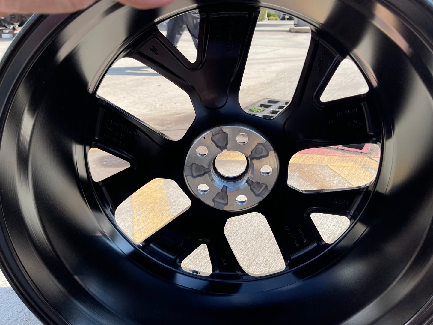 20" 20x8 Jaguar I Pace XF F-Type OEM 5068 wheel rim NEW