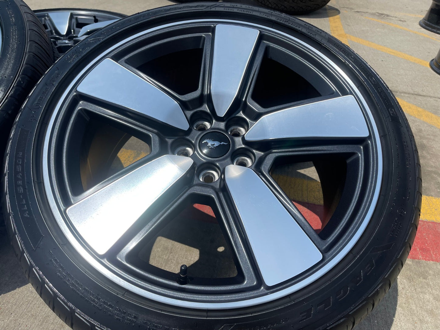 20" Ford Mustang GT OEM wheels rims 2021 2022 2023 2024 2025 2026 NEW