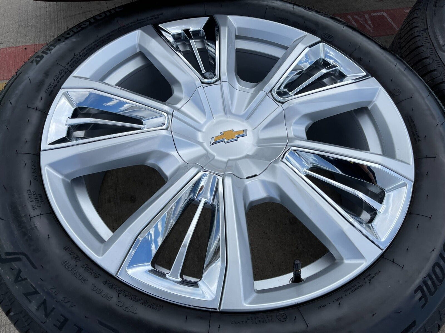 22" Chevy Tahoe RST OEM wheels rims 14046 96951 Silverado Suburban NEW