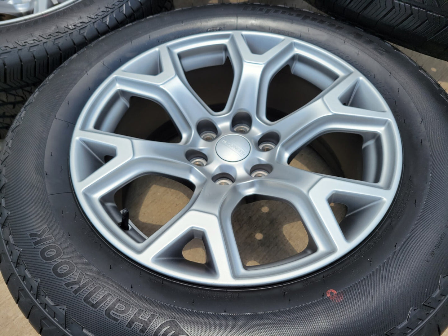 20" Jeep Grand Wagoneer OEM LIMITED wheels rims 9296 Dodge Ram 1500 tires