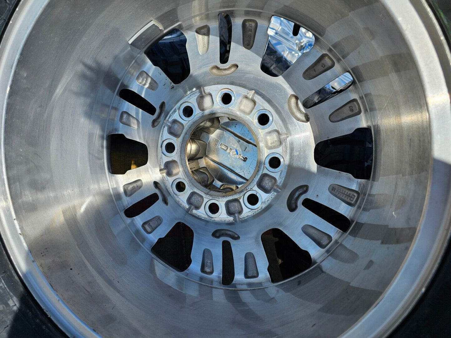20" GMC Sierra 2500 3500 Denali OEM 5957 wheels rims 2024 2025 tires 35" NEW