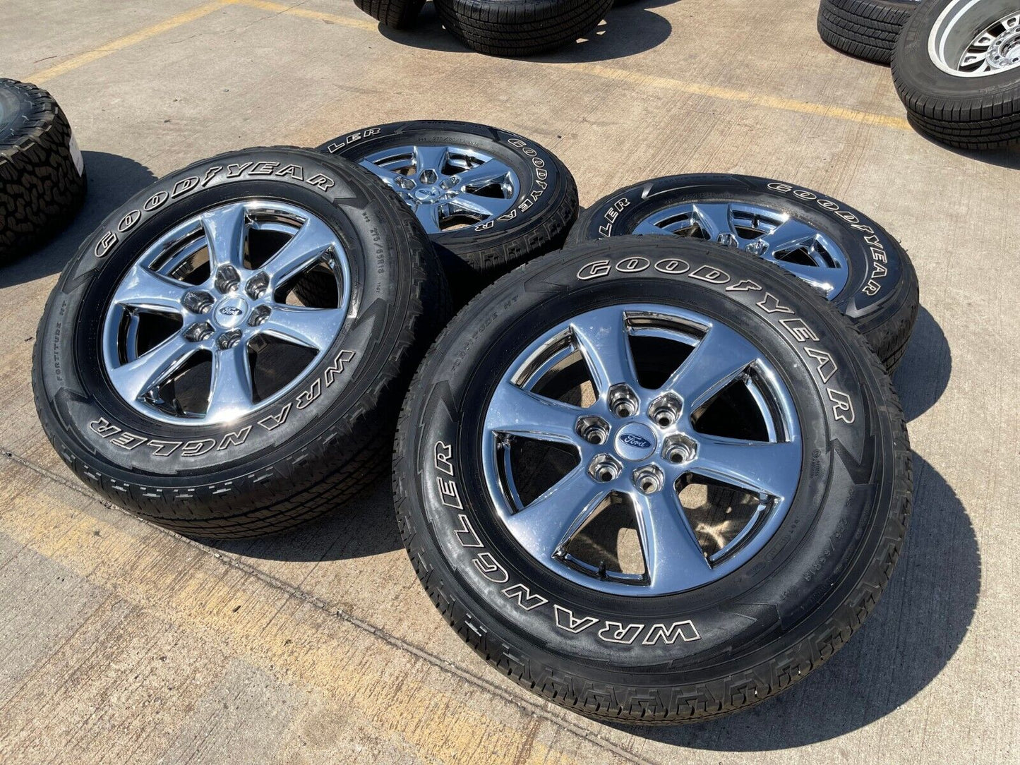 18" Ford F-150 Lariat CHROME OEM rims wheels 10168 Expedition tires