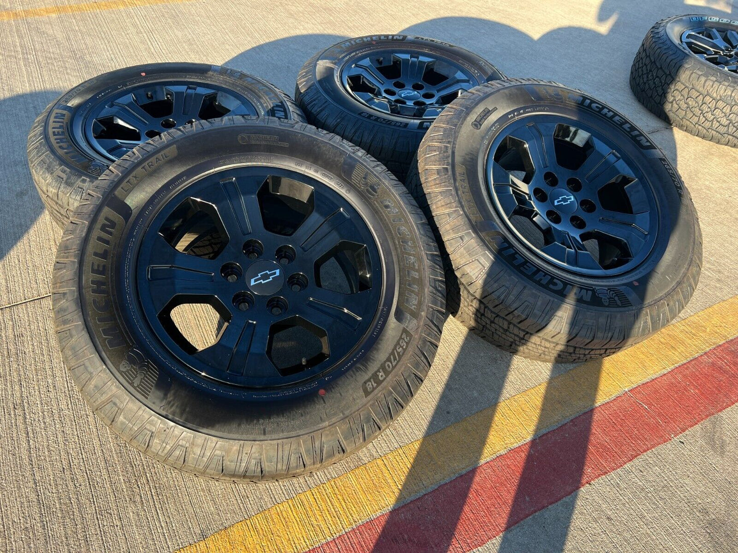 18" Chevy Tahoe Suburban Z71 OEM 5647 5753 wheels tires Silverado MICHELIN NEW