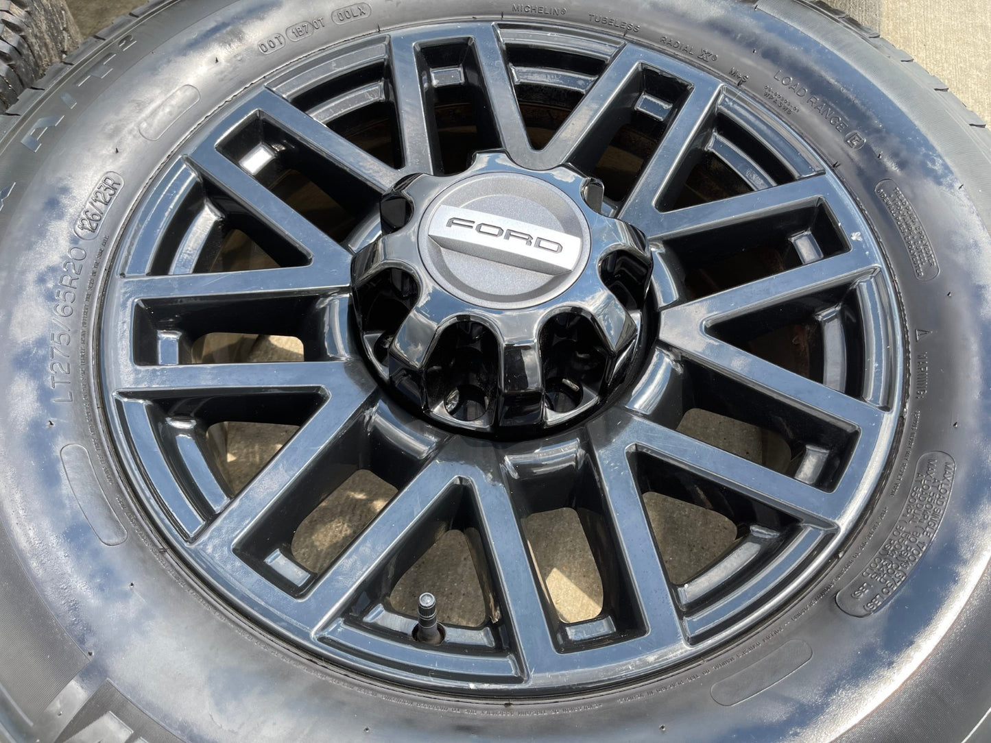 20" Ford F-250 F-350 OEM Black rims wheels 10201 tires MICHELIN