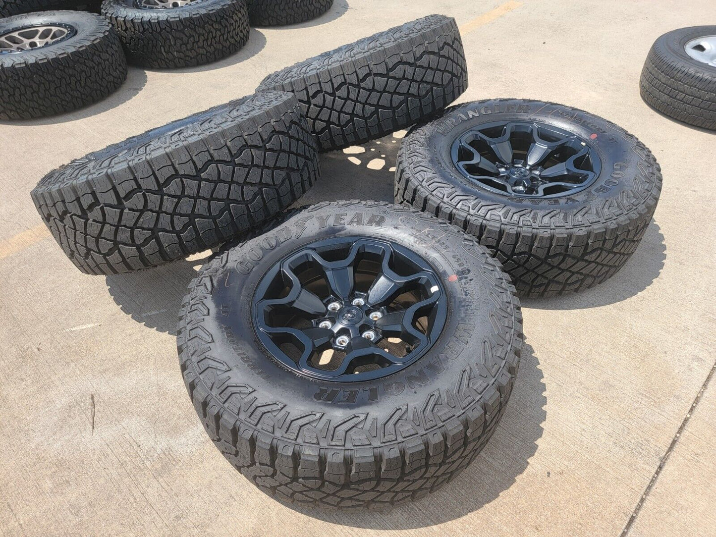 18" Dodge Ram 1500 TRX Black OEM 66002 wheels rims 33" tires 2022 2023 2024 NEW