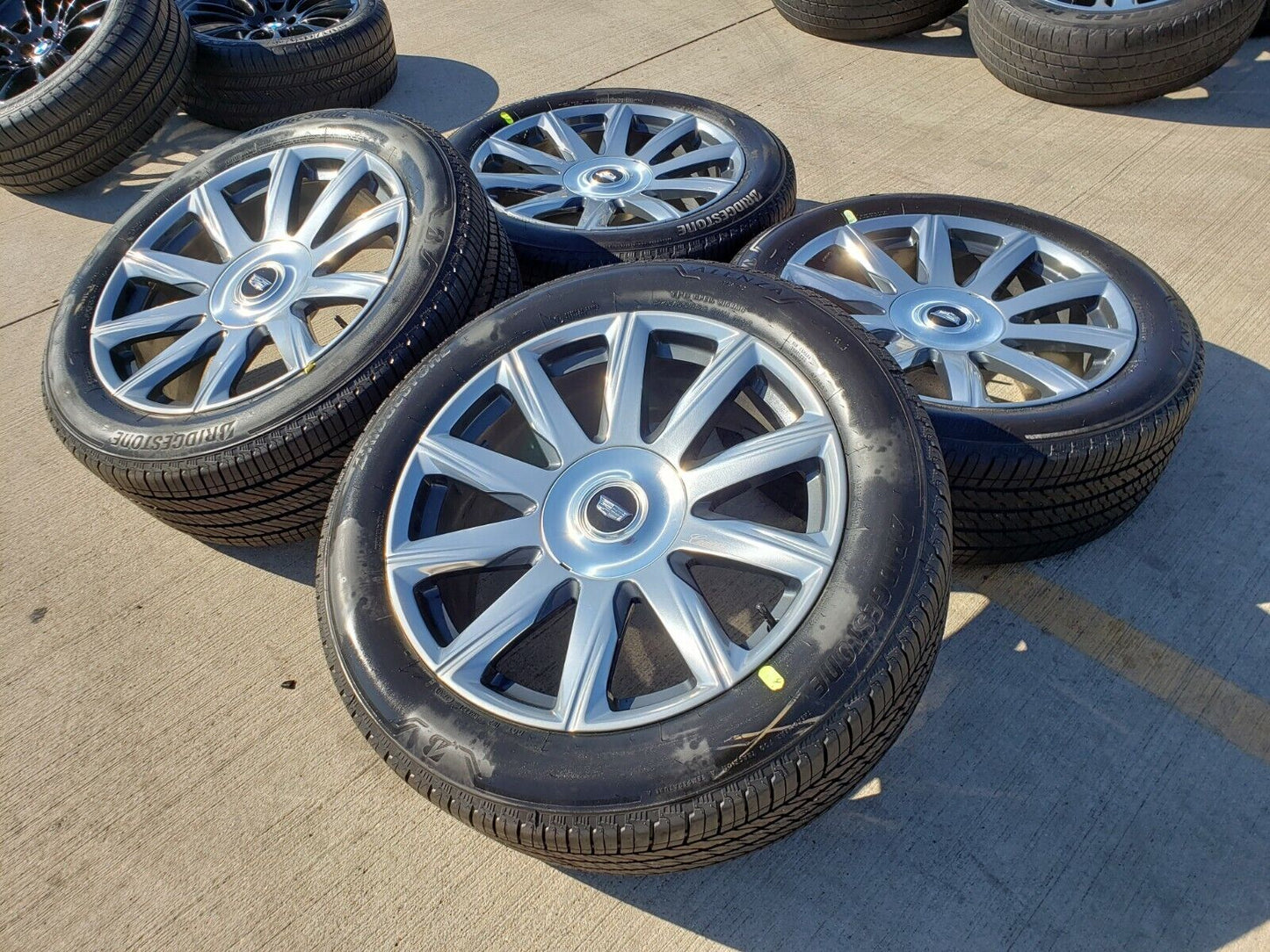 22" Cadillac Escalade Platinum OEM ORIGINAL wheels rims 95078 2023 2024 2025 NEW