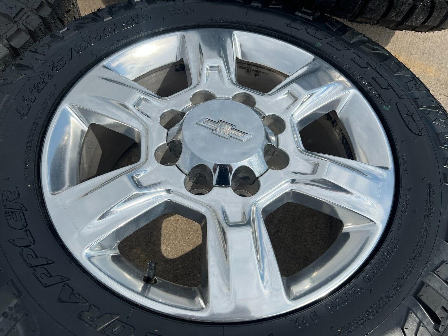 20" Chevy Silverado GMC 2500 OEM 5803 wheels rims NITTO RIDGE GRAPPLER 33" NEW