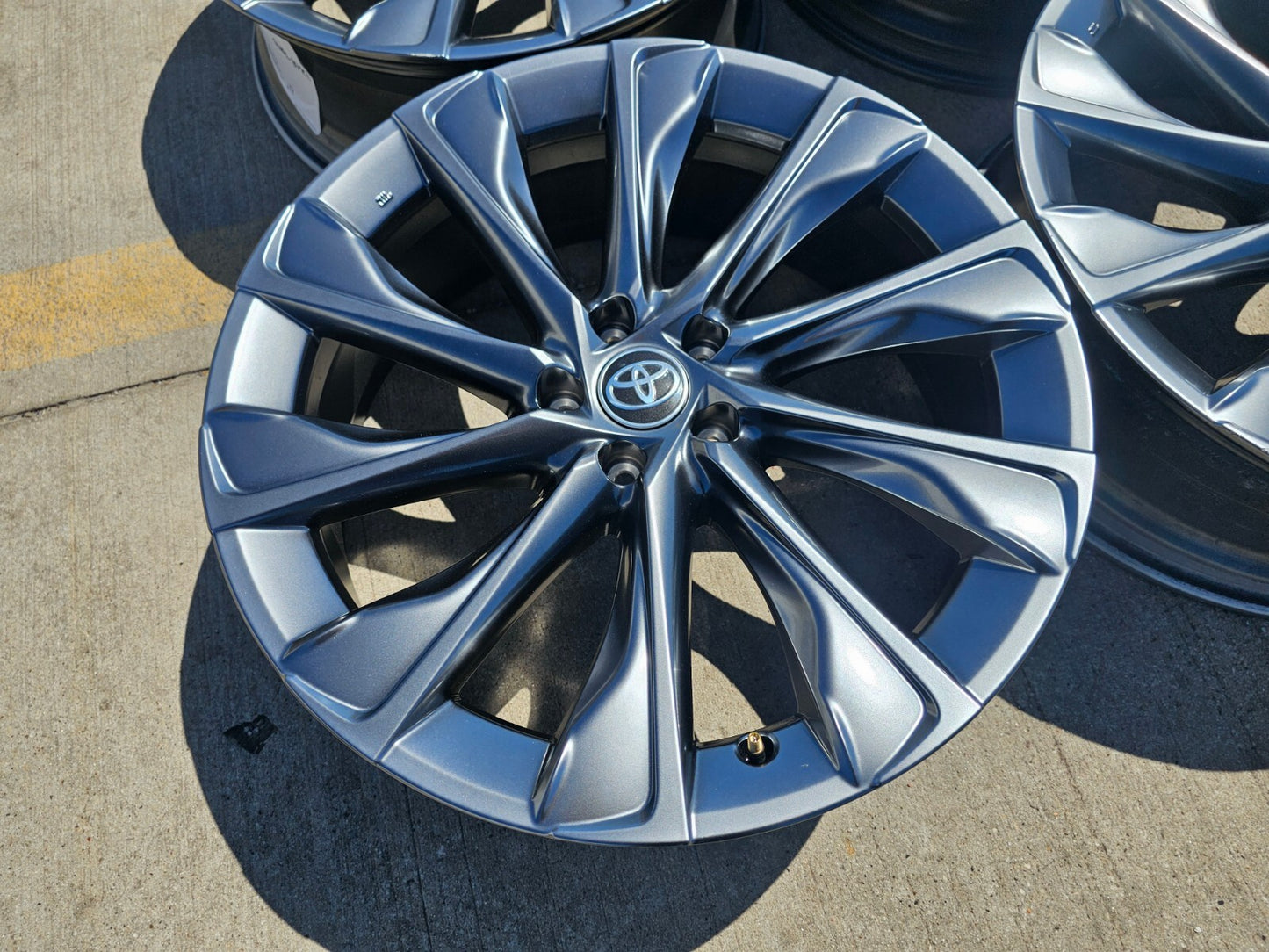 21" Toyota Crown OEM wheels rims 75332 Rav4 Camry Avalon Lexus 2023 2024 2025