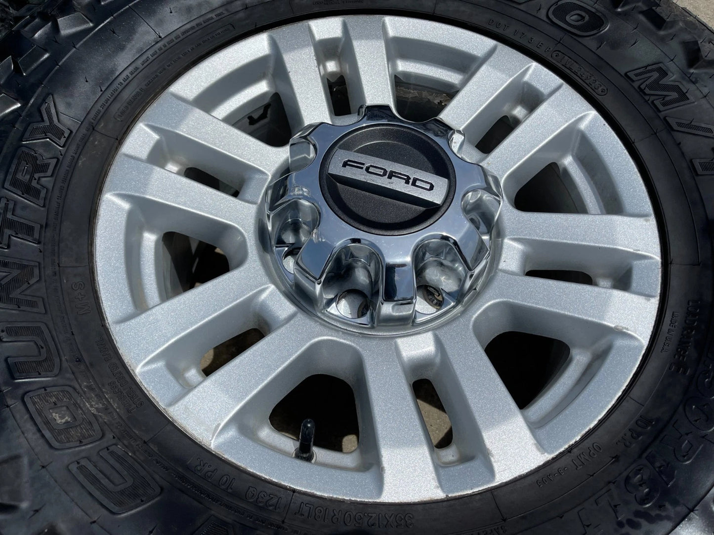18" Ford F-250 F-350 OEM 10098 rims wheels tires TOYO 35"
