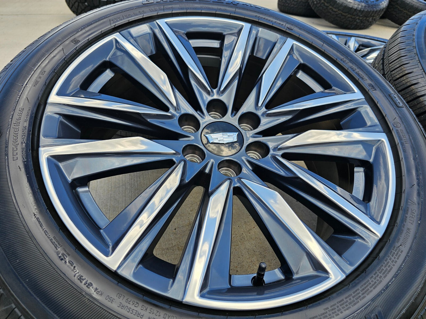 22" Cadillac OEM wheels rims GMC Sierra Escalade 4869 tires 2023 2024 2025 NEW