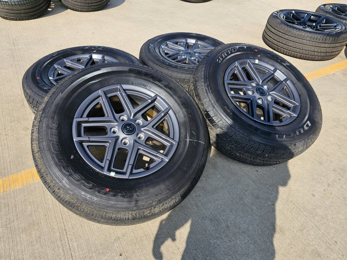 17" Jeep Wrangler Rubicon Sport S OEM wheels rims 51649 Gladiator 2024 2025 NEW