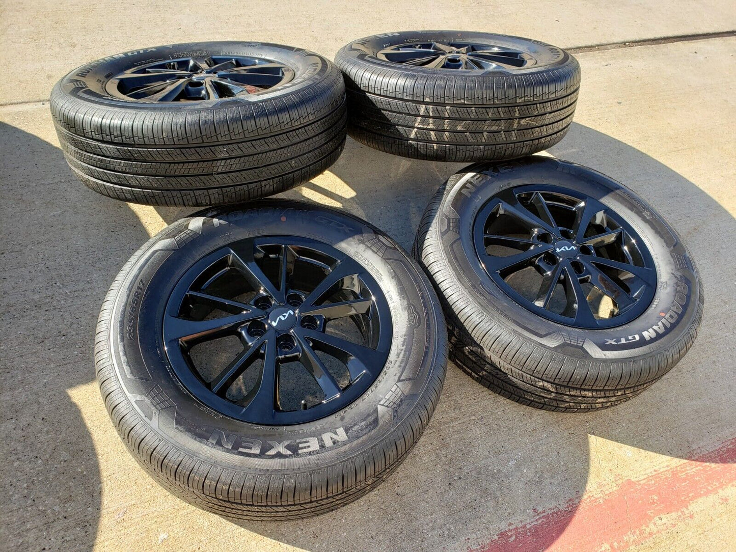 17" Kia Sportage Carnival OEM wheels rims tires 74829 Sorento Sedona 2022 2023