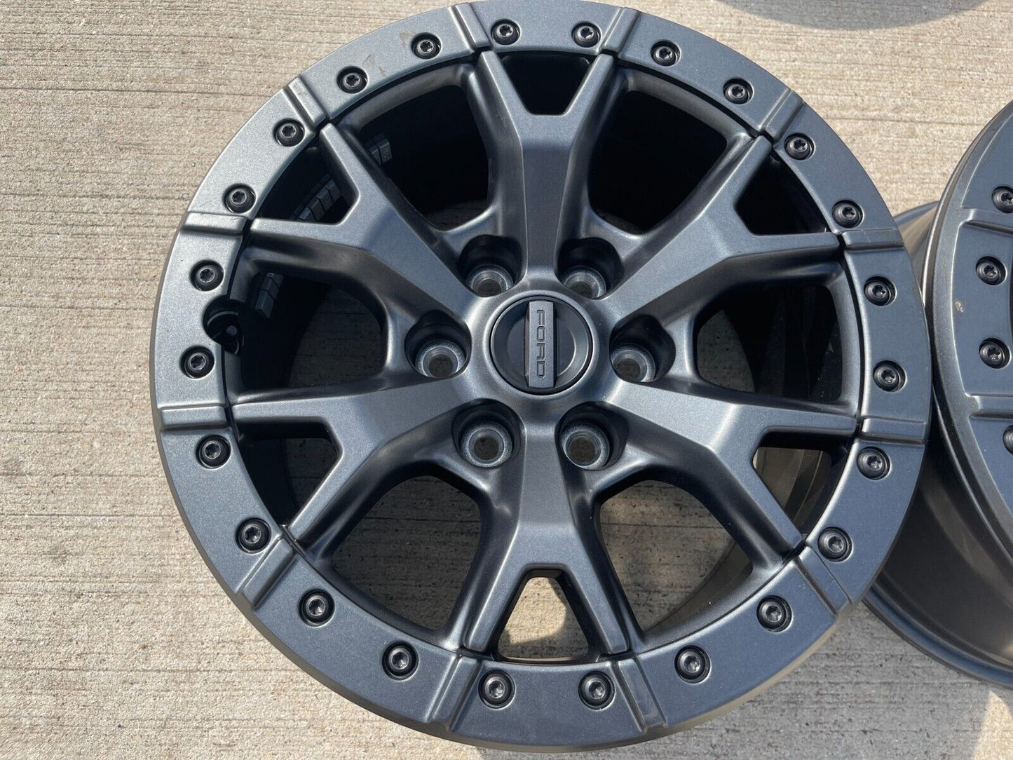 17" Ford F-150 Raptor OEM BEADLOCK rim wheel 10460 spare 2021 2022 2023 2024