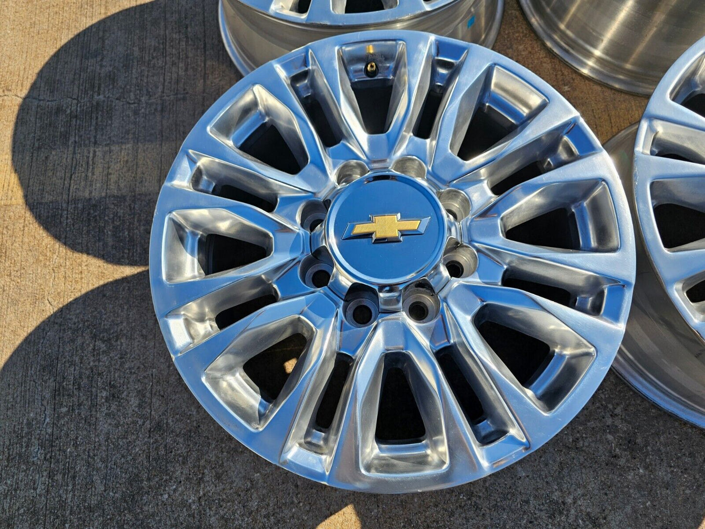 20" Chevy Silverado High Country 2500 3500 OEM 5961 wheels rims