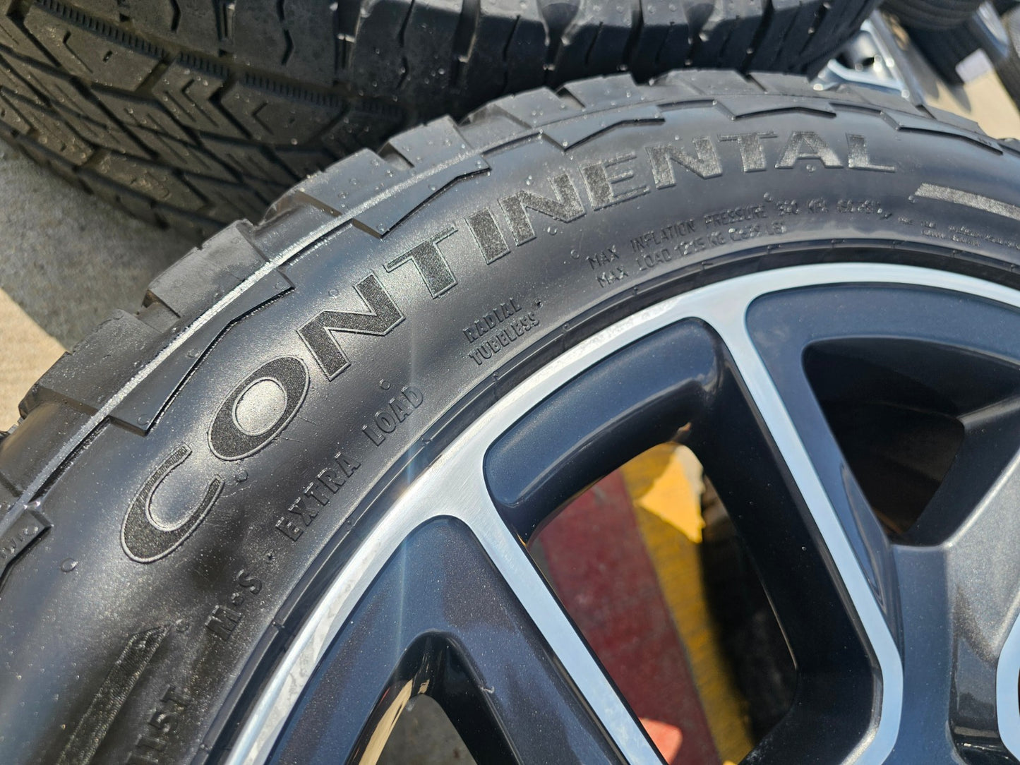 22" Dodge Ram 1500 OEM LIMITED Laramie wheels rims charcoal 2725 2684