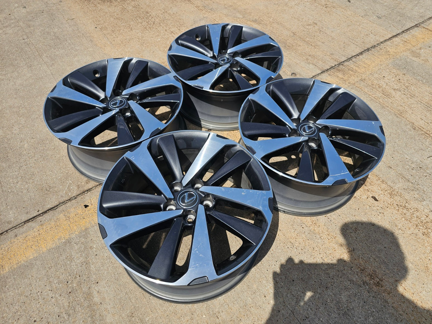 18" Lexus NX200T OEM wheels rims 74372 Camry Avalon RAV4