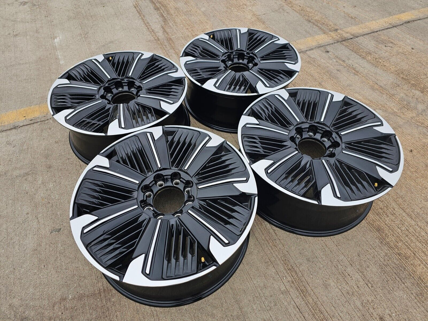 24" Cadillac Escalade IQ EV OEM 8x165 wheels rims Hummer 2500 2023 2024 2025