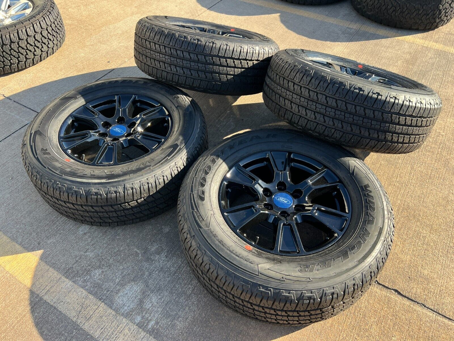 18" Ford F-150 Expedition OEM Tremor black rims wheels 3998 tires NEW