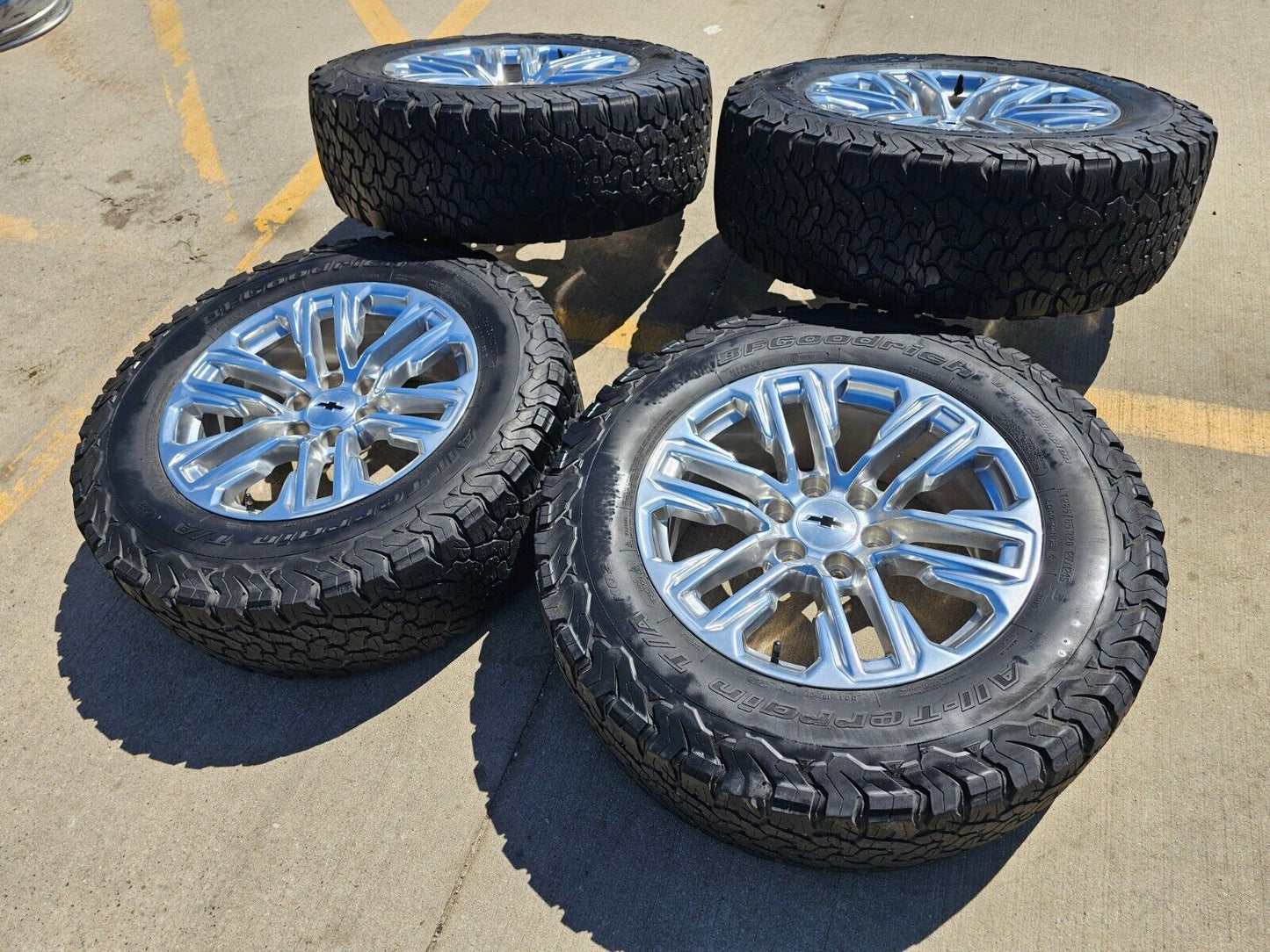 20" Chevy Tahoe Silverado GMC Yukon Sierra OEM 2120 14024 wheels rims BFG