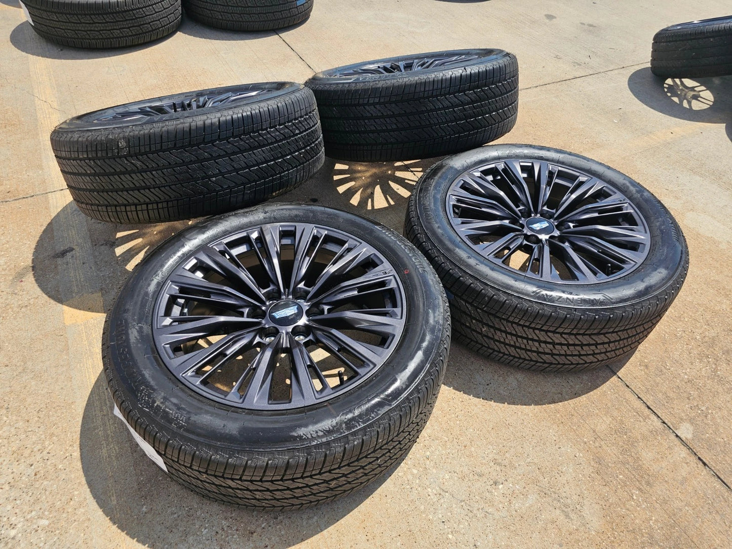 22" Cadillac Escalade V V600 Platinum OEM ORIGINAL wheels rims 2025 2026 NEW