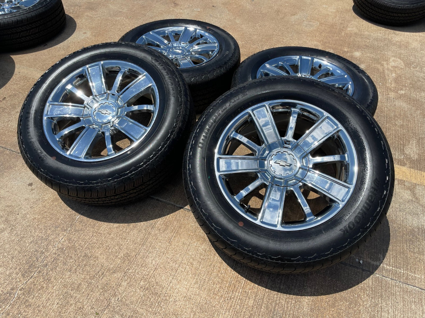 20" Chevy Silverado Tahoe OEM wheels rims 5653 CHROME tires