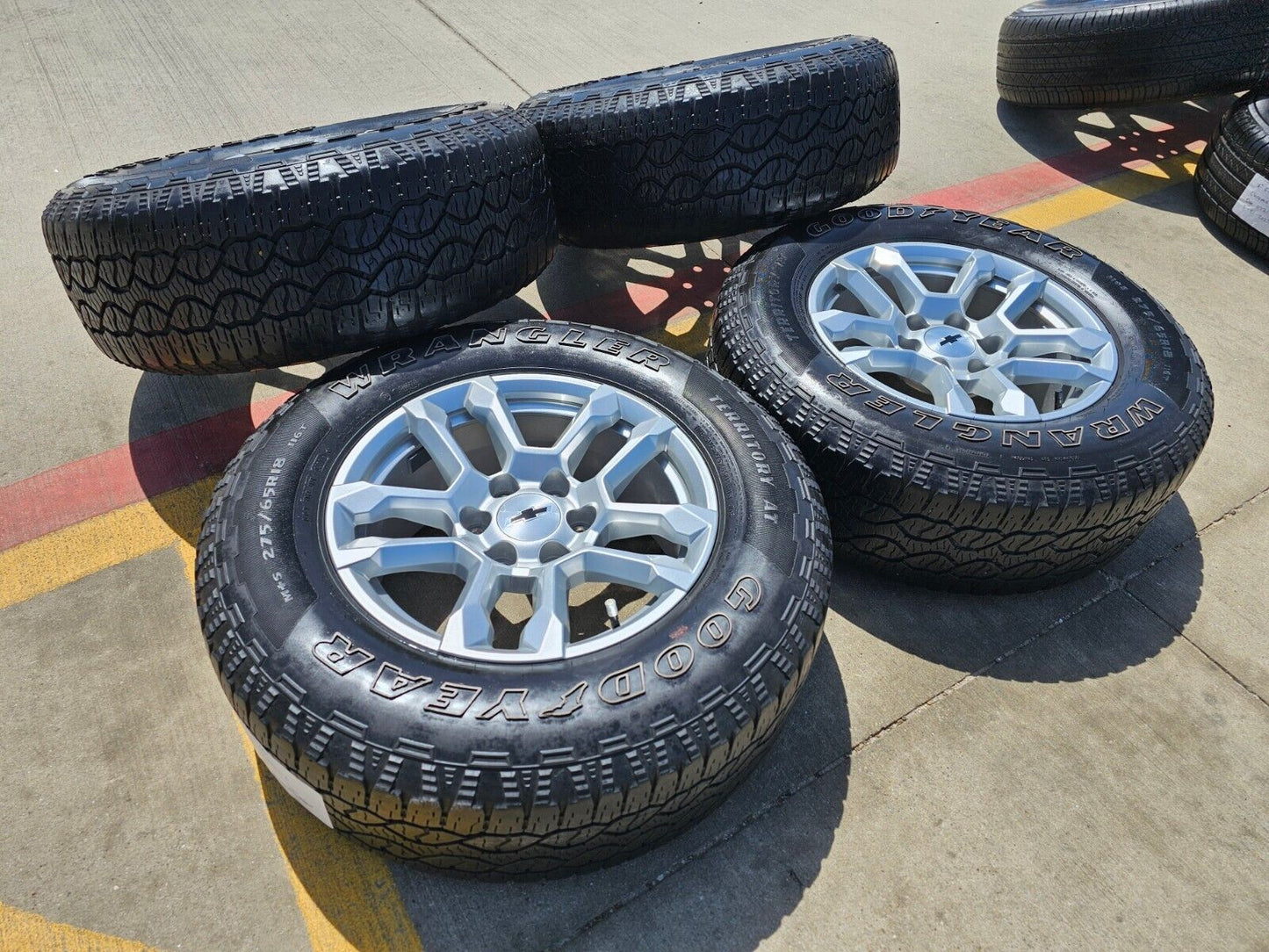 18" Chevy Silverado Tahoe ZR2 GMC Sierra Yukon OEM 95416 wheels rims tires