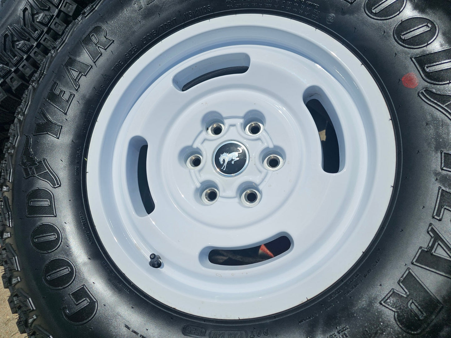17" Ford Bronco HERITAGE Limited Edition wheels rims white 2025 35" NEW