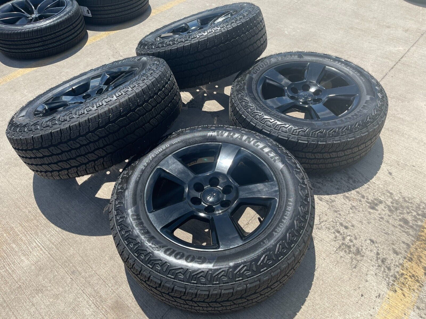 20" Chevy Tahoe 2020 Black Z71 OEM wheels rims 2017 2018 2019 2020 2021 2022