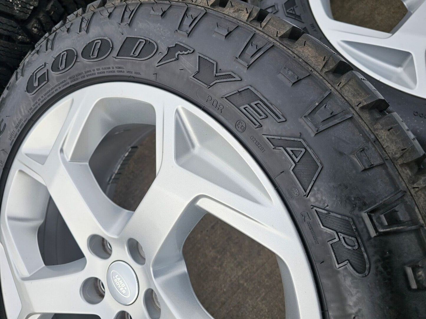 20" Range Land Rover OEM 72310 wheels rims A/T tires DURATRAC