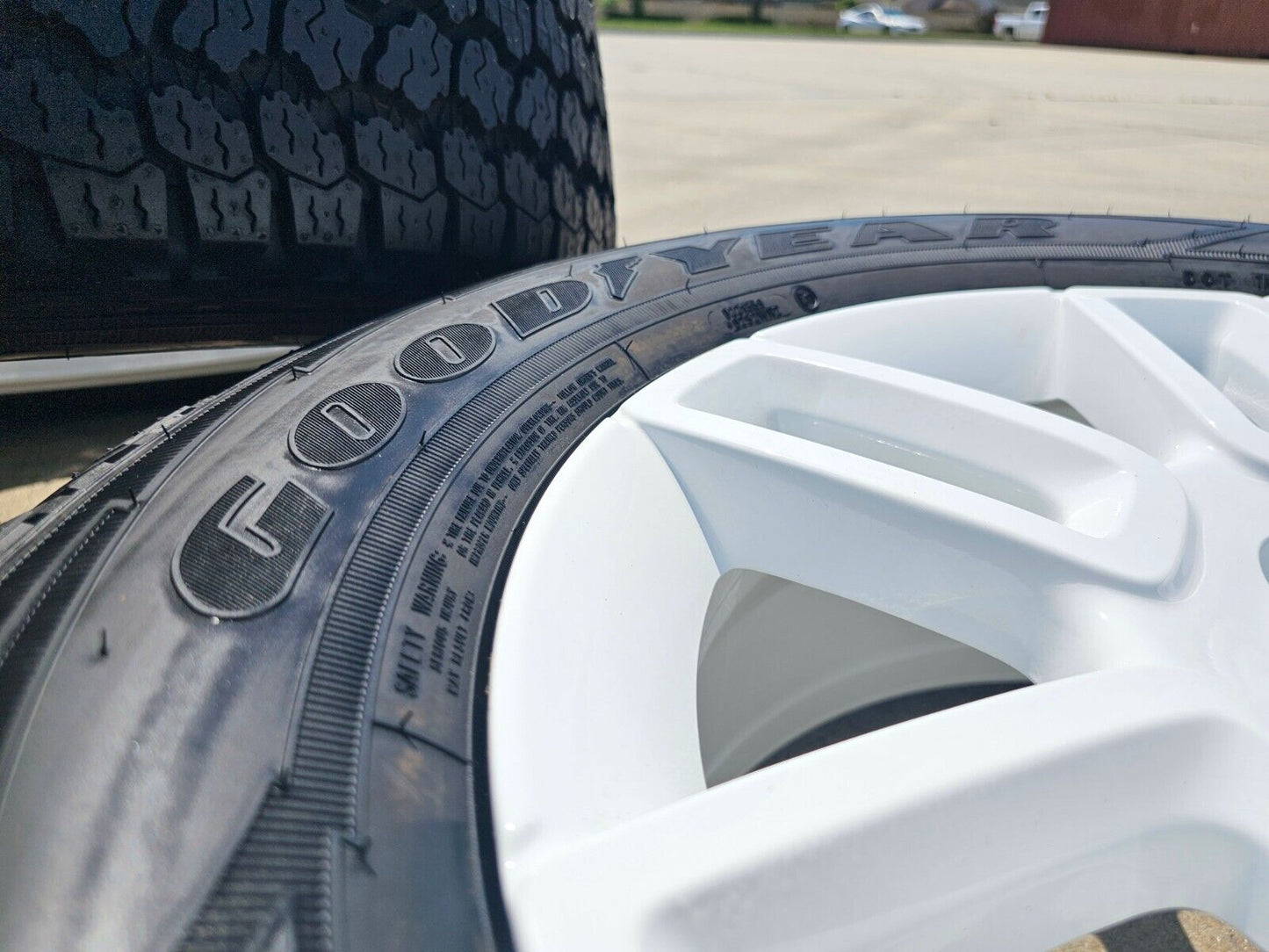 19" Land Rover DEFENDER Range Rover OEM wheels rims WHITE 72350 2023 2024 NEW
