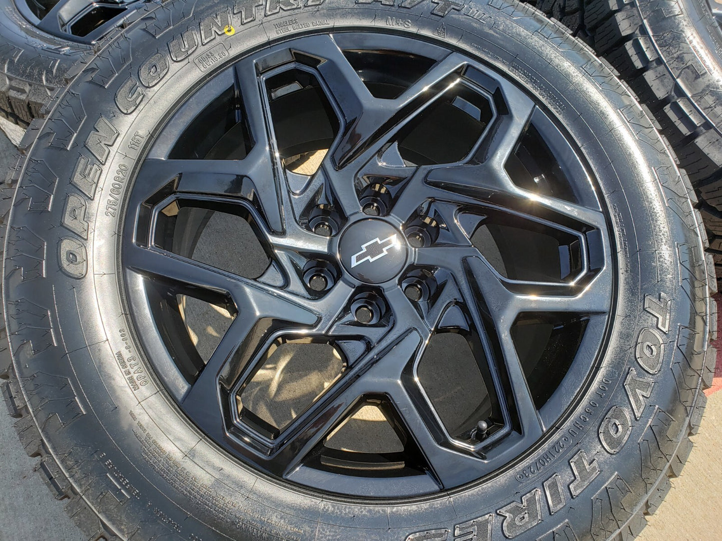 20" GMC Sierra Yukon AT4X Tahoe OEM 95369 wheels rims tires TOYO A/T3 NEW