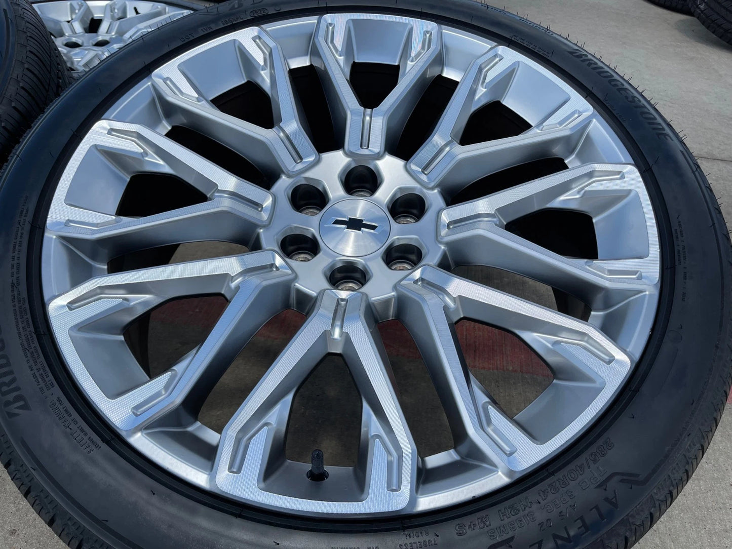 24" Chevy Tahoe LTZ GMC Yukon Sierra Denali OEM wheels rims tires 2025 2026 NEW