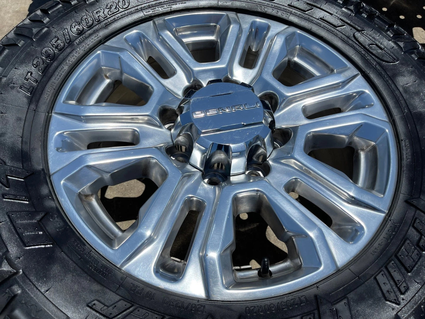 20" GMC Sierra Denali 2500 3500 OEM 5957 wheels rims 2022 2023 2024 2025 NITTO