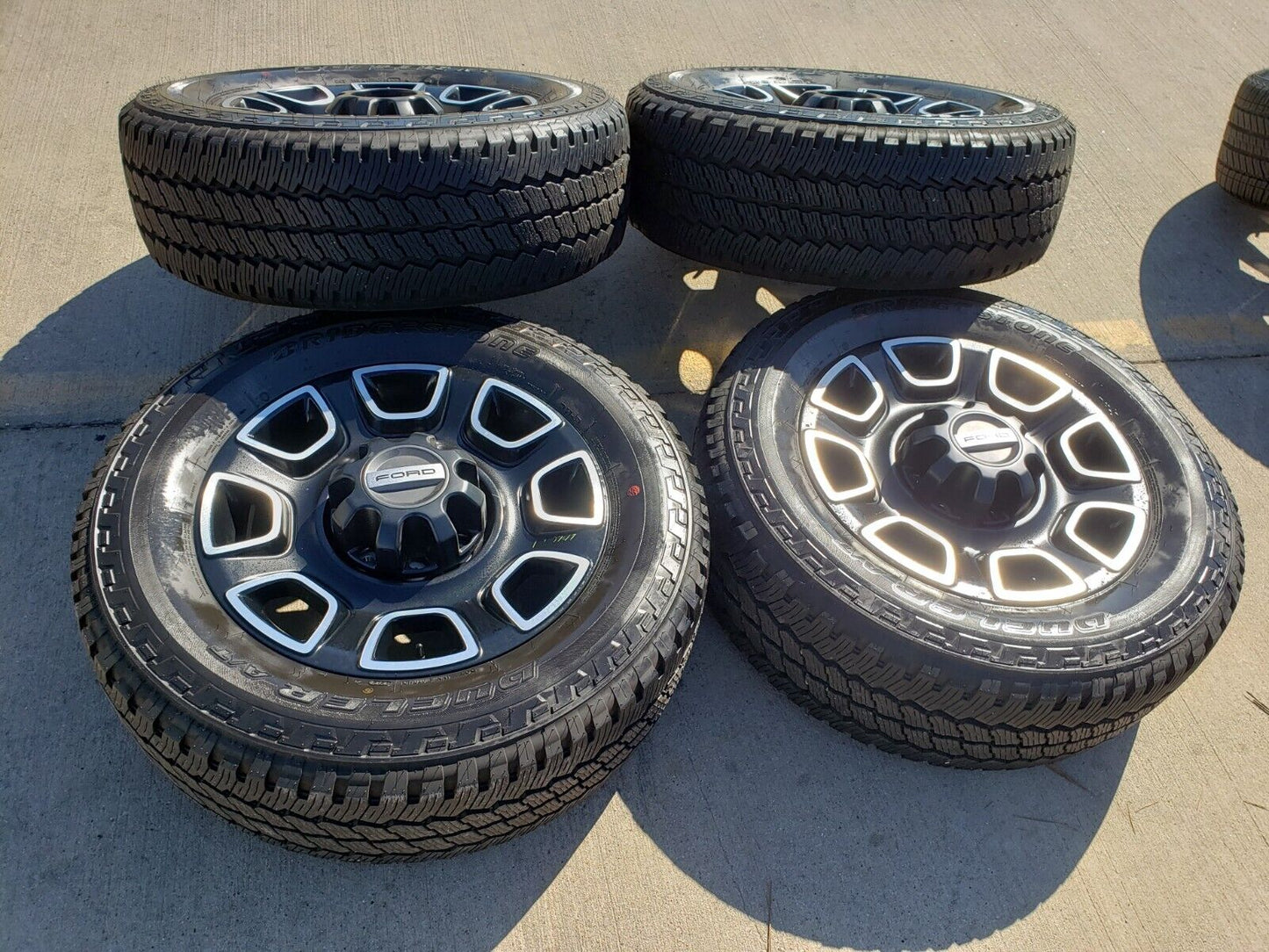20" Ford F-250 F-350 OEM Lariat Platinum wheels rims 10486 tires