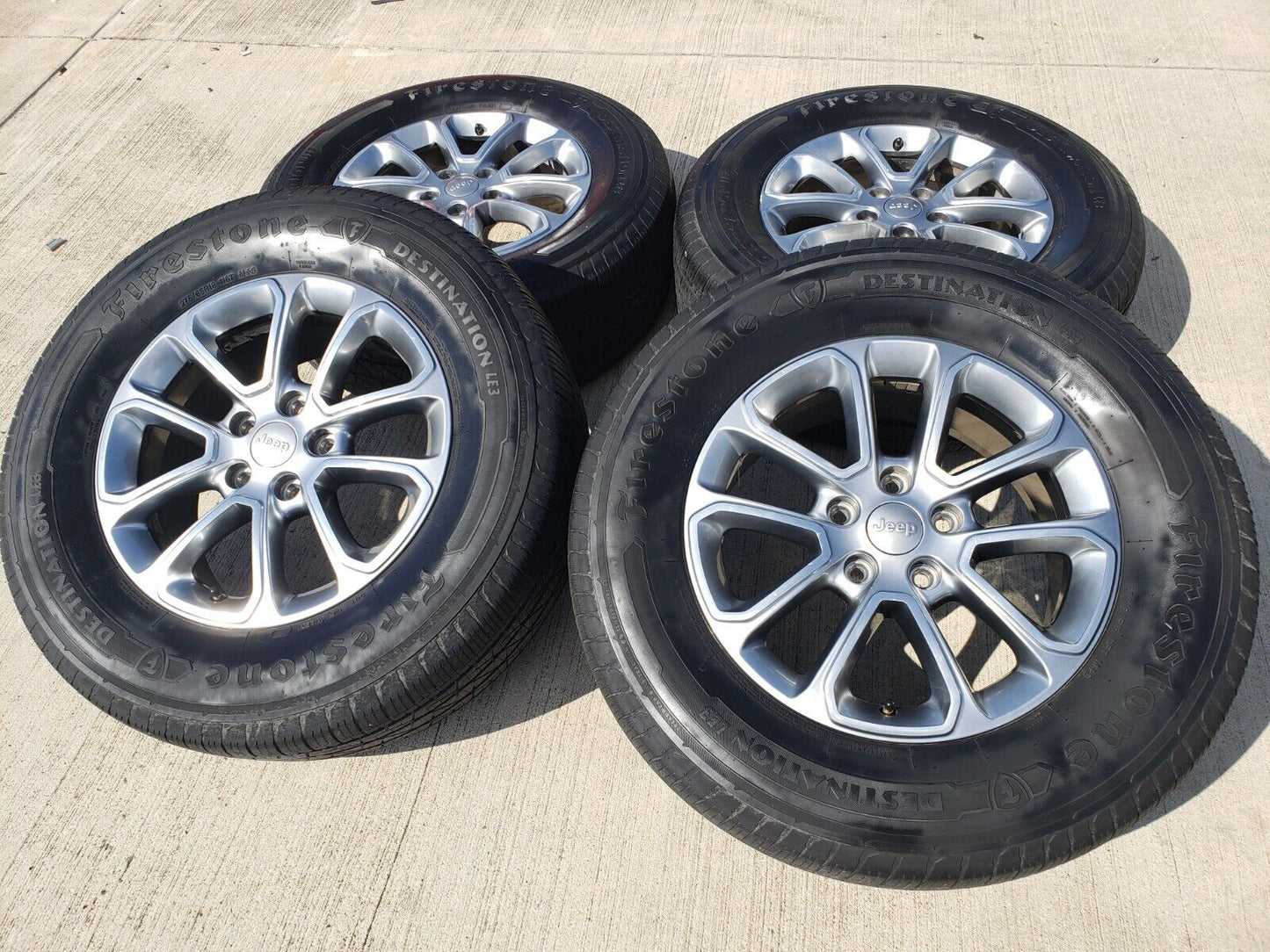 18" Jeep Grand Cherokee Dodge Durango OEM 9136 wheels rims tires