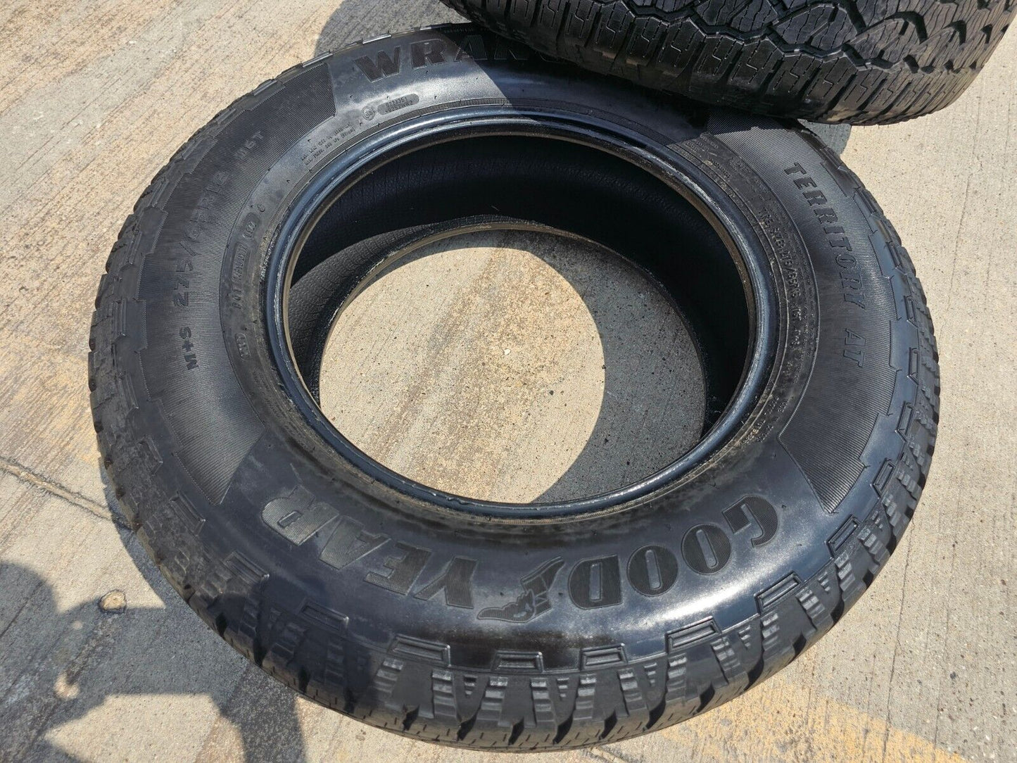 (1) 275/65/18 Goodyear Wrangler Territory A/T tire NEW