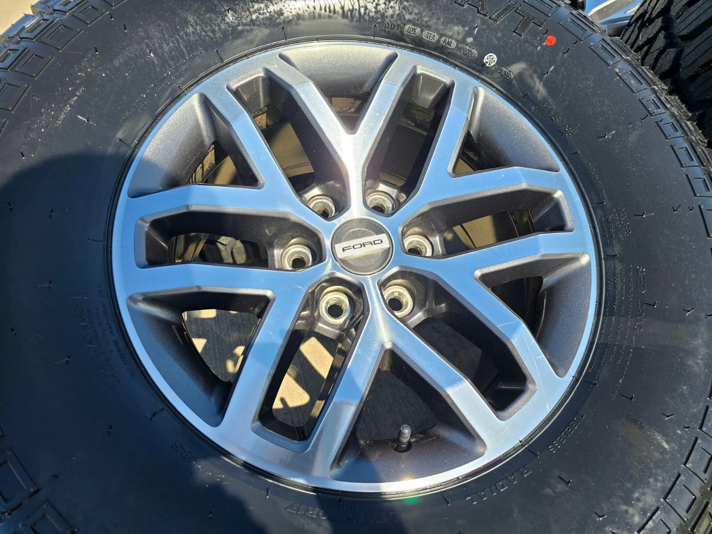 17" Ford F-150 Raptor OEM 10115 rims wheels 35" tires NEW