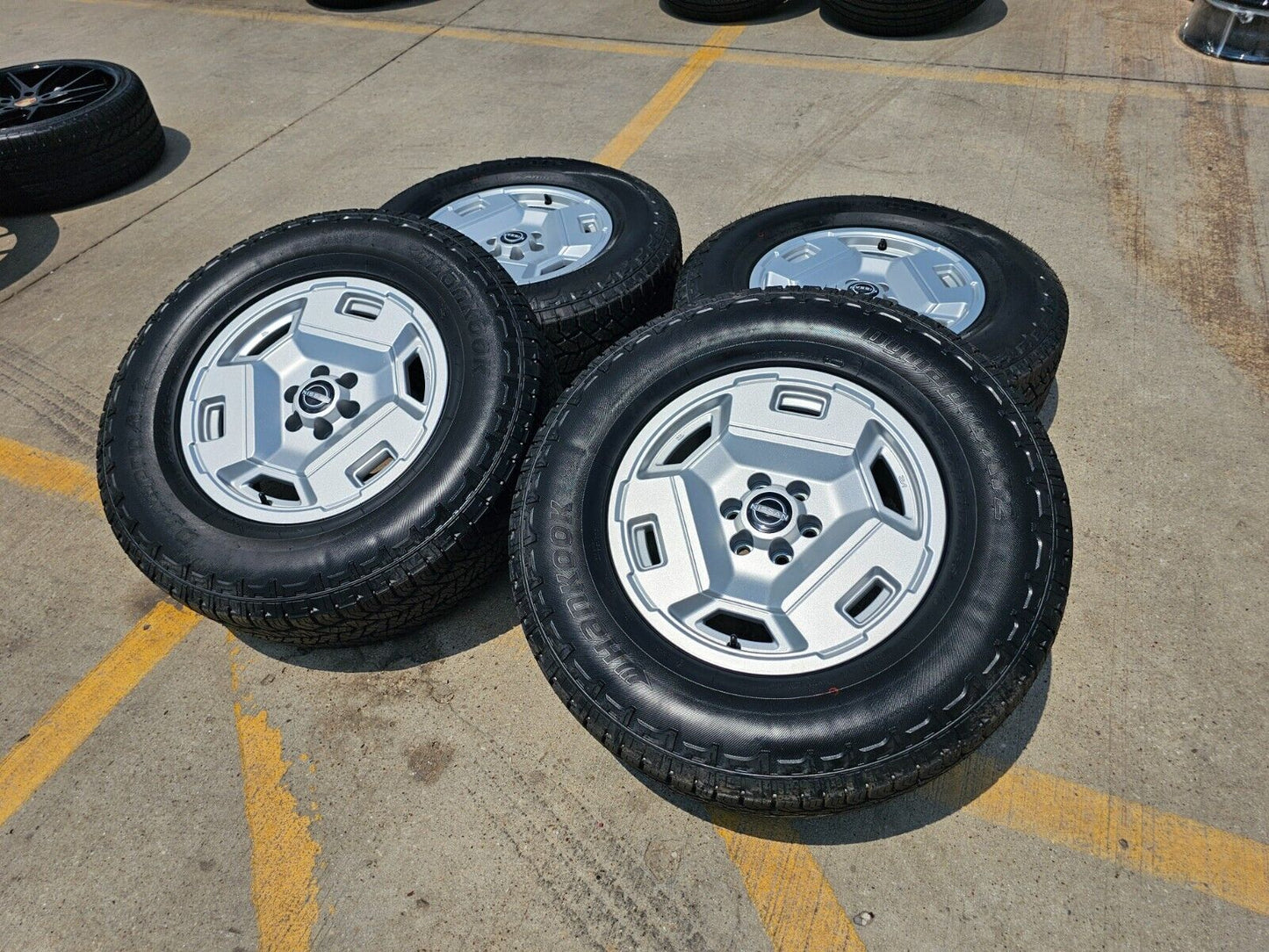 17" Nissan Frontier OEM Retro Hardbody Edition 62783 wheels rims 2024 2025 NEW