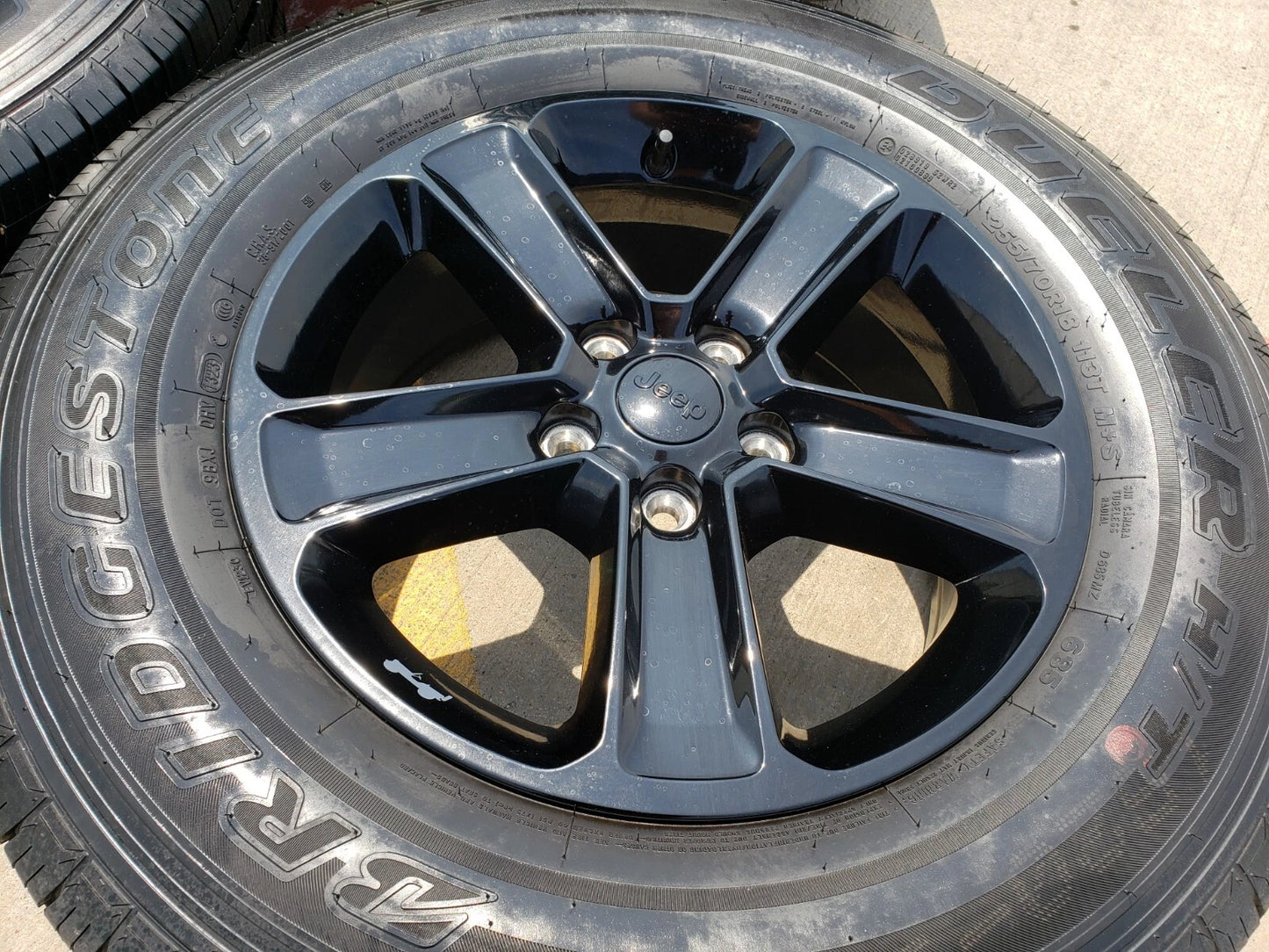 18" Jeep Wrangler Altitude Black OEM wheels rims 9255 9221 tires 2022 2023 2024