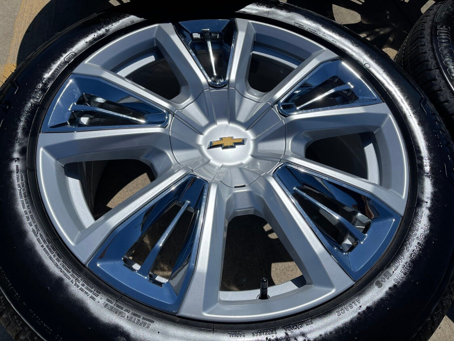 22" Chevy Tahoe RST OEM wheels rims 96951 Silverado Suburban 2023 2024 2025 NEW