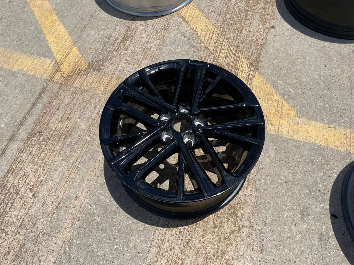18" Toyota Camry XSE OEM 95968 wheel rim 2022 2023 2024 2025 2026