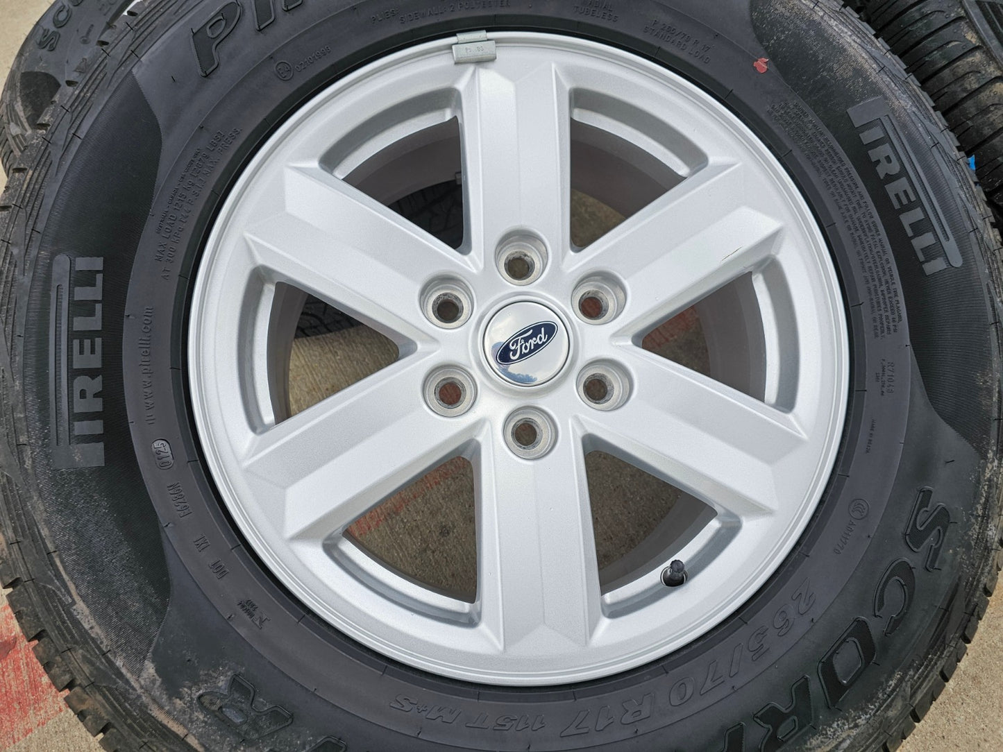 17" Ford F-150 Expedition OEM rims wheels 10339 tires 2024 2025 PIRELLI A/T NEW
