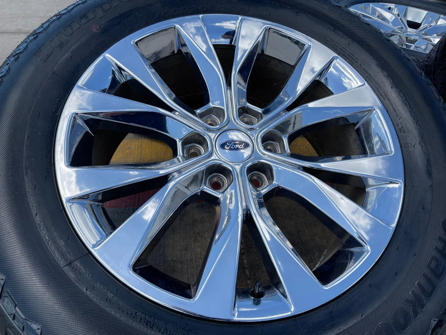 20" Ford F-150 Expedition chrome rims wheels 10003 OEM tires CLEAN