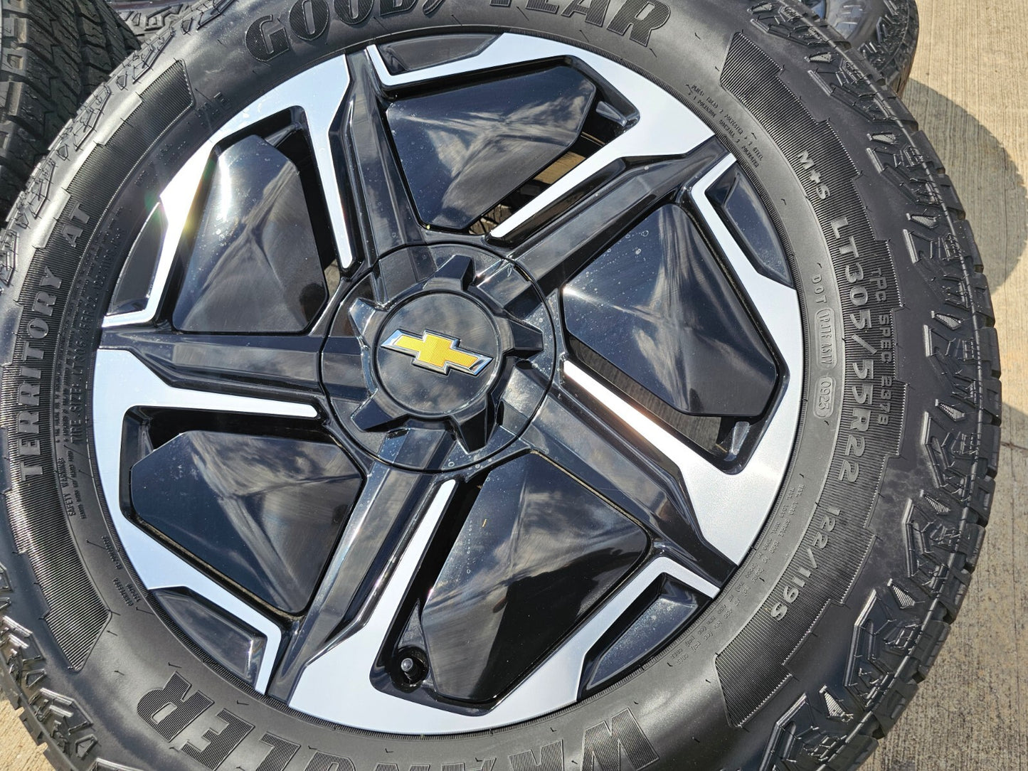 22" Chevy Silverado EV OEM wheels rims Sierra Hummer 2500 HEV 2024 2025 NEW