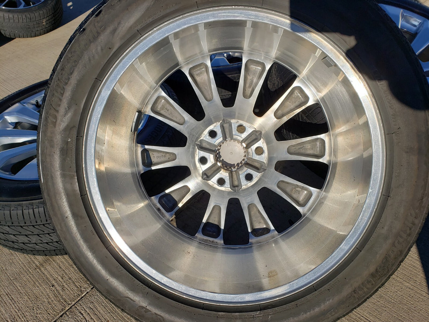 22" Chevy Silverado High Country OEM 5922 wheels rims Tahoe tires