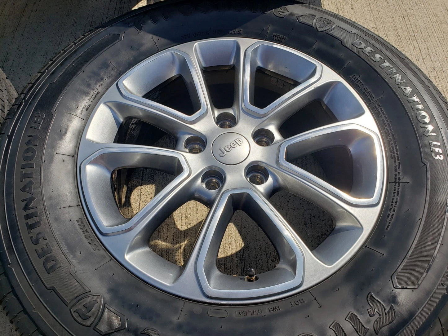 18" Jeep Grand Cherokee Dodge Durango OEM 9136 wheels rims tires