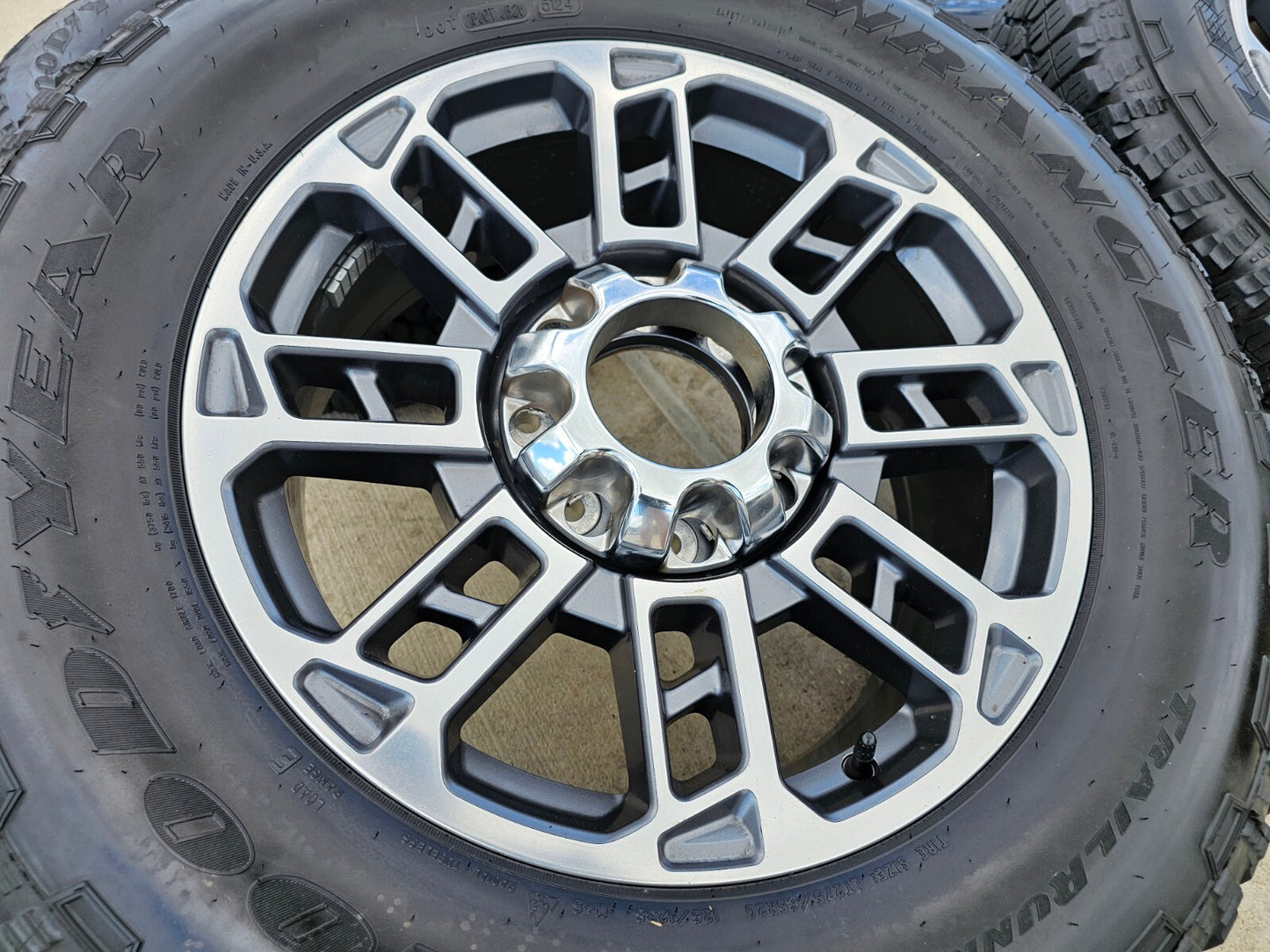 20" Ford F-250 F-350 OEM LIMITED Platinum wheels rims 10302 10483 2024 2025