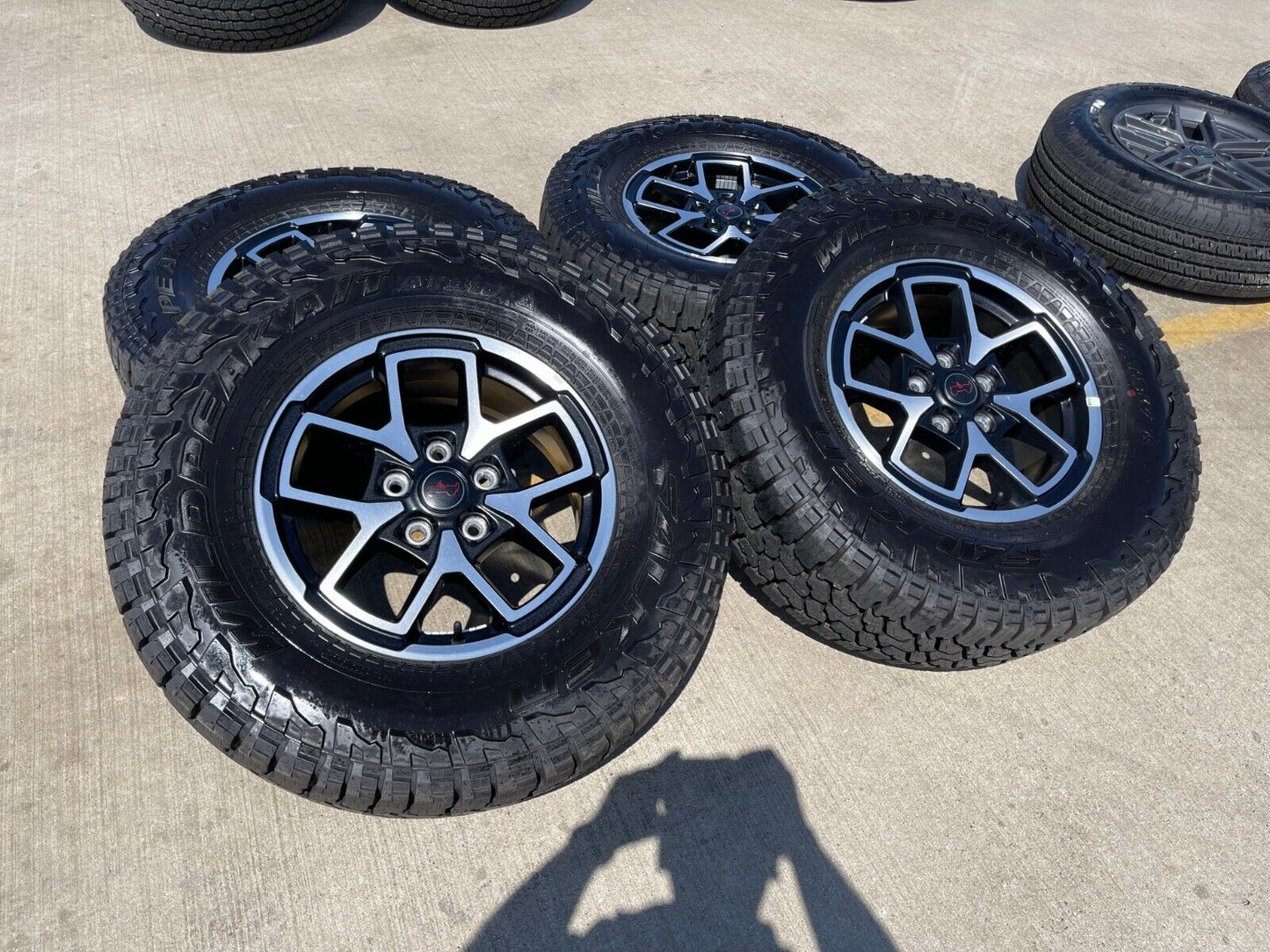 17" Jeep Wrangler Rubicon OEM wheel rim Gladiator spare A/T3 2024 2025 NEW