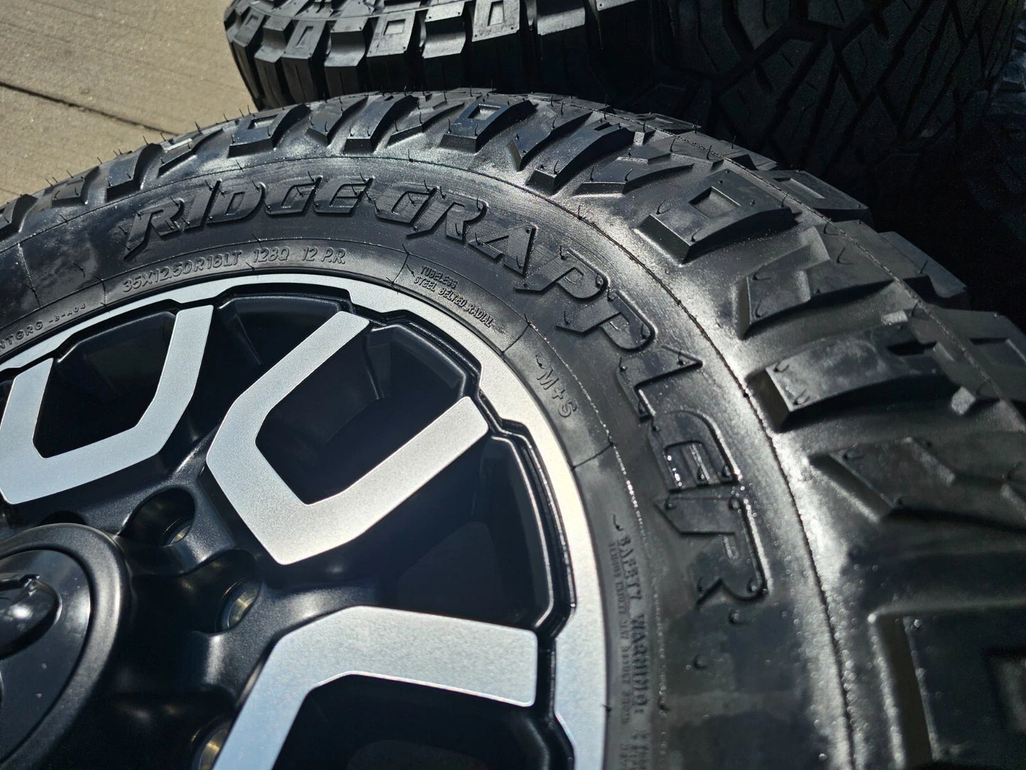 18" Ram 2500 3500 LARAMIE OEM wheels rims 2694 tires 35" NITTO